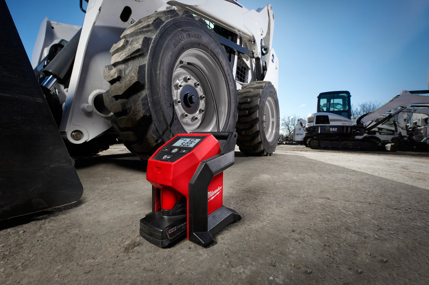 Milwaukee, 2475-20 M12 Compact Inflator – Tool Only