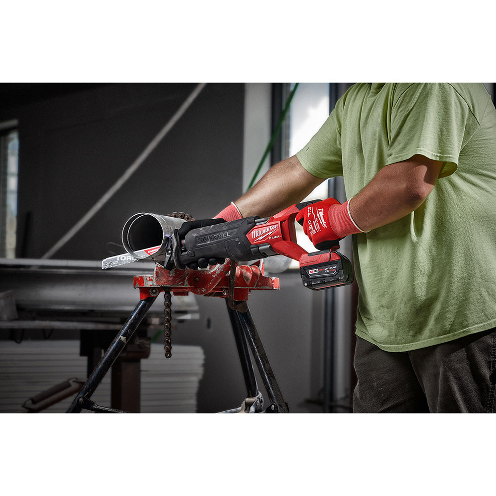 Milwaukee, 2821-20 M18 FUEL 18 Volt Lithium-Ion Brushless Cordless SAWZALL Reciprocating Saw