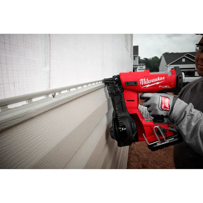 Milwaukee, 2909-20 M18 FUEL™ Coil Roofing Nailer