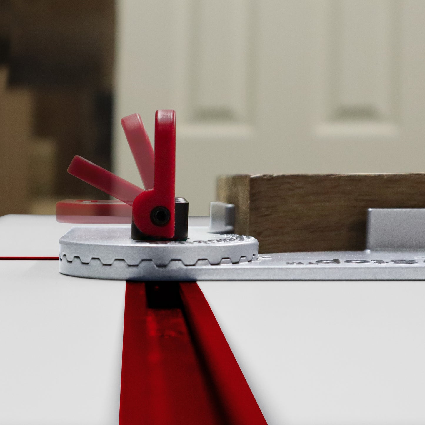 Milescraft 4033 AngleStop™