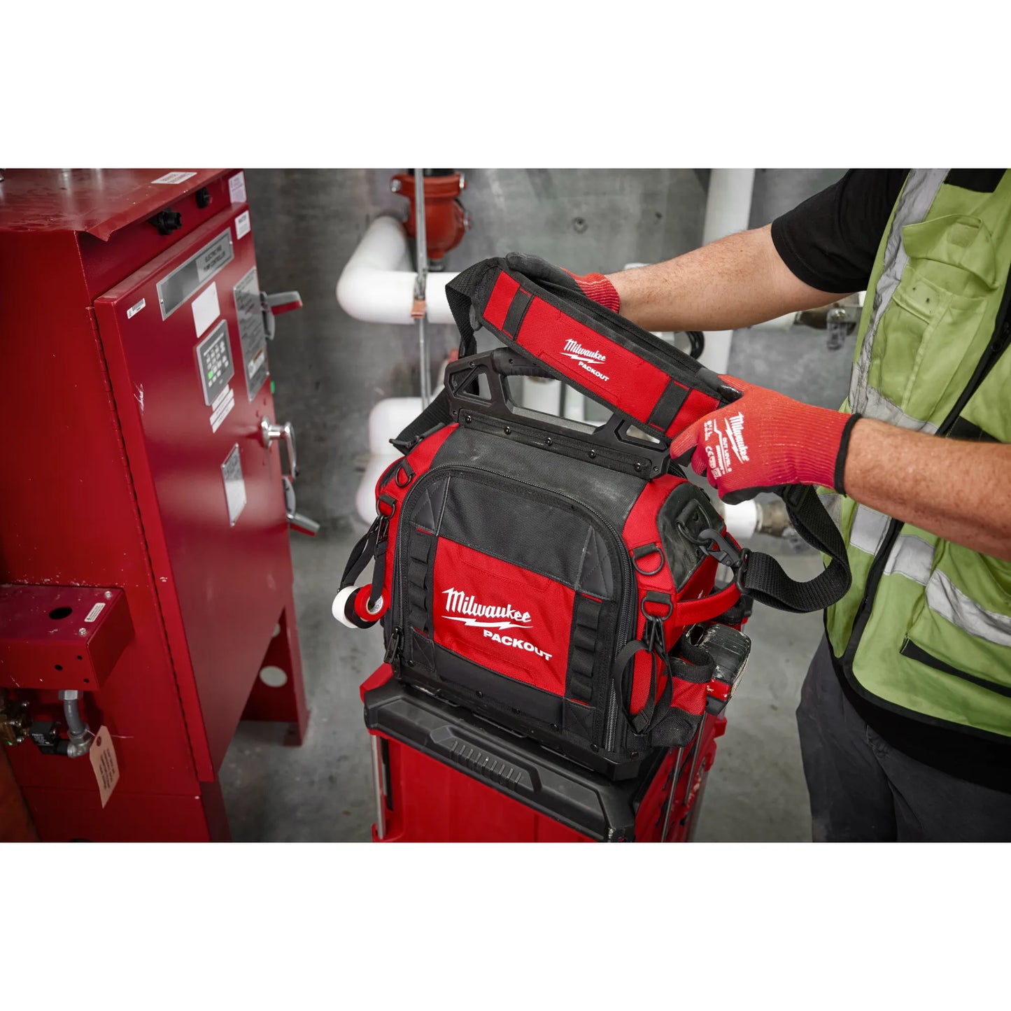 Milwaukee, 48-22-8316 PACKOUT 15'' Structured Tool Bag