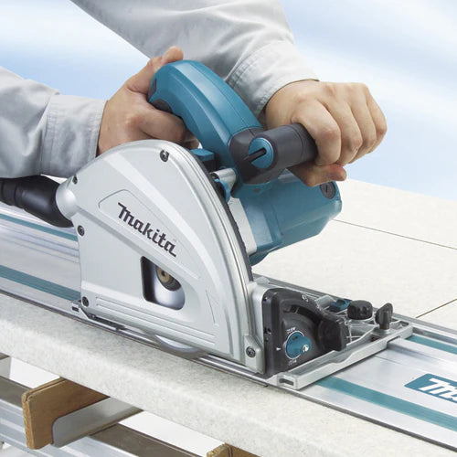 Makita, SP6000x1 6-1/2'' Plunge Cut Circular Saw and 55'' Rail