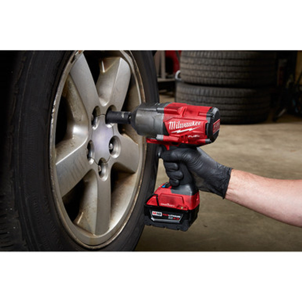 Milwaukee, 2863-20 M18 FUEL™ w/ ONE-KEY™ High Torque Impact Wrench 1/2" Friction Ring Kit