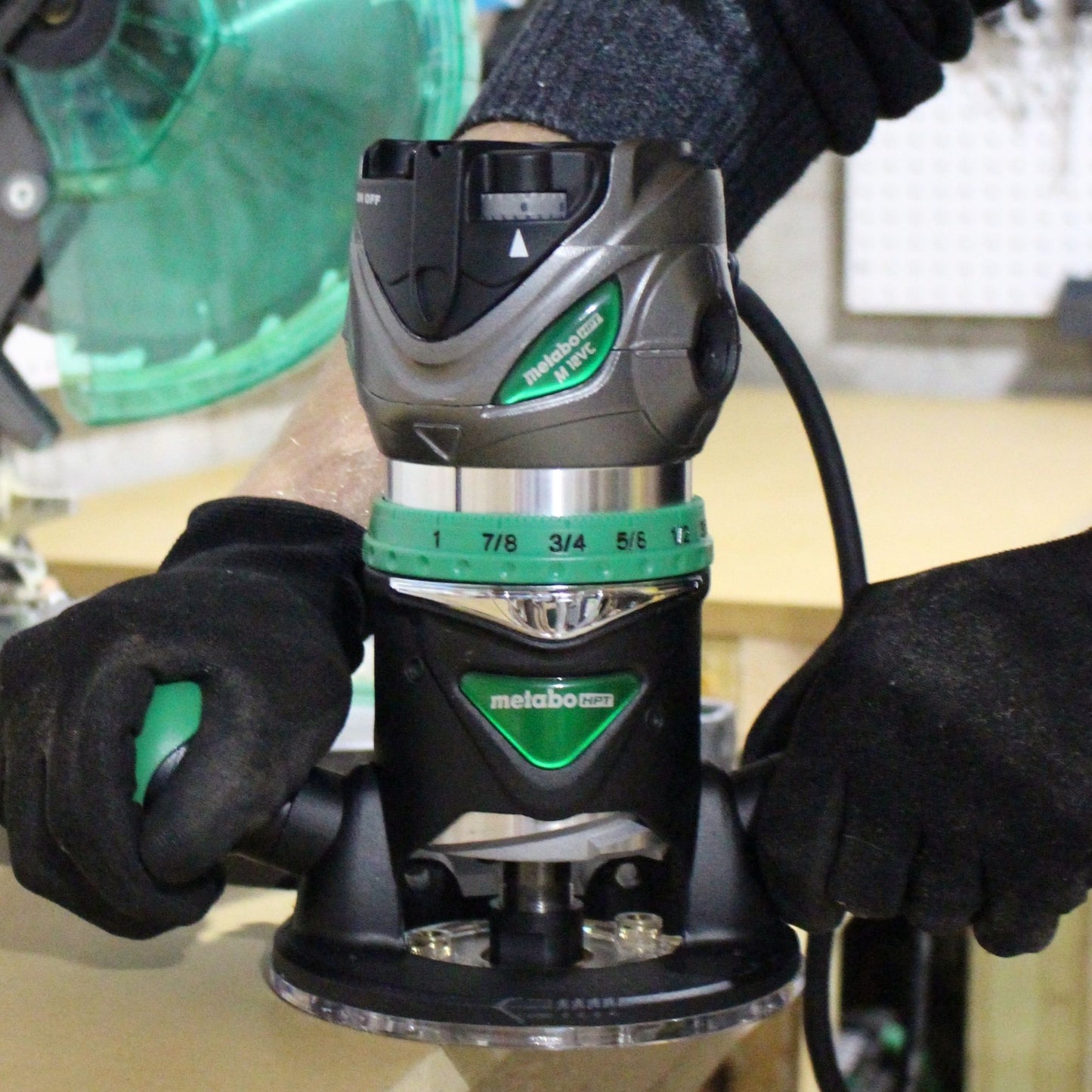 Metabo, HPT M12VC 2-1/4 Peak HP Variable Speed Fixed Base Router