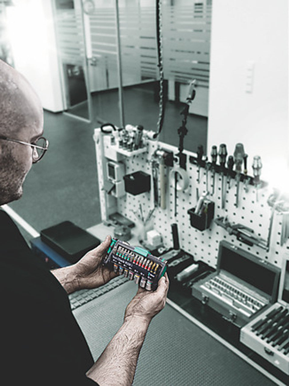 Wera Tools 1/4" Drive Metric Ratchet & Socket Set with Holder - 39 Piece