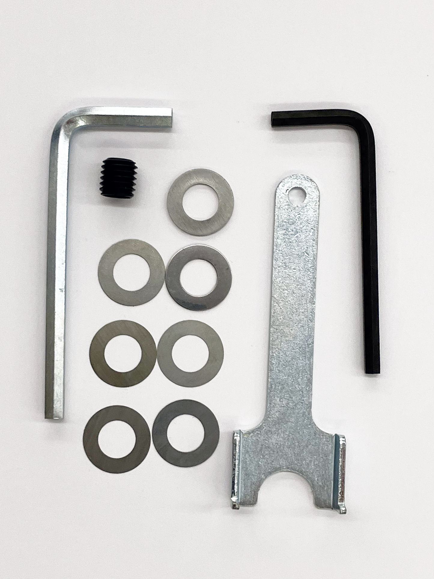 The Freud BITSIM001 Wrench and Shim Set